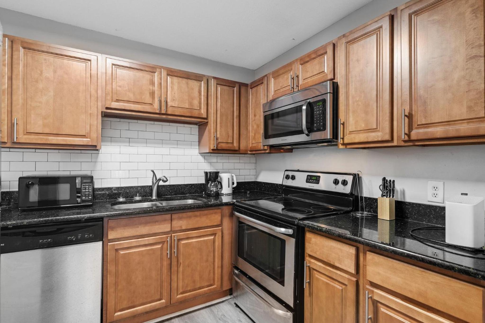Sweetwater 5f I Beautiful 1bd Apt I Free Parking view 5