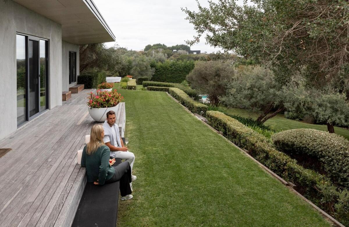 Luxury Portsea Sanctuary Gas Heat Pool & Gardens