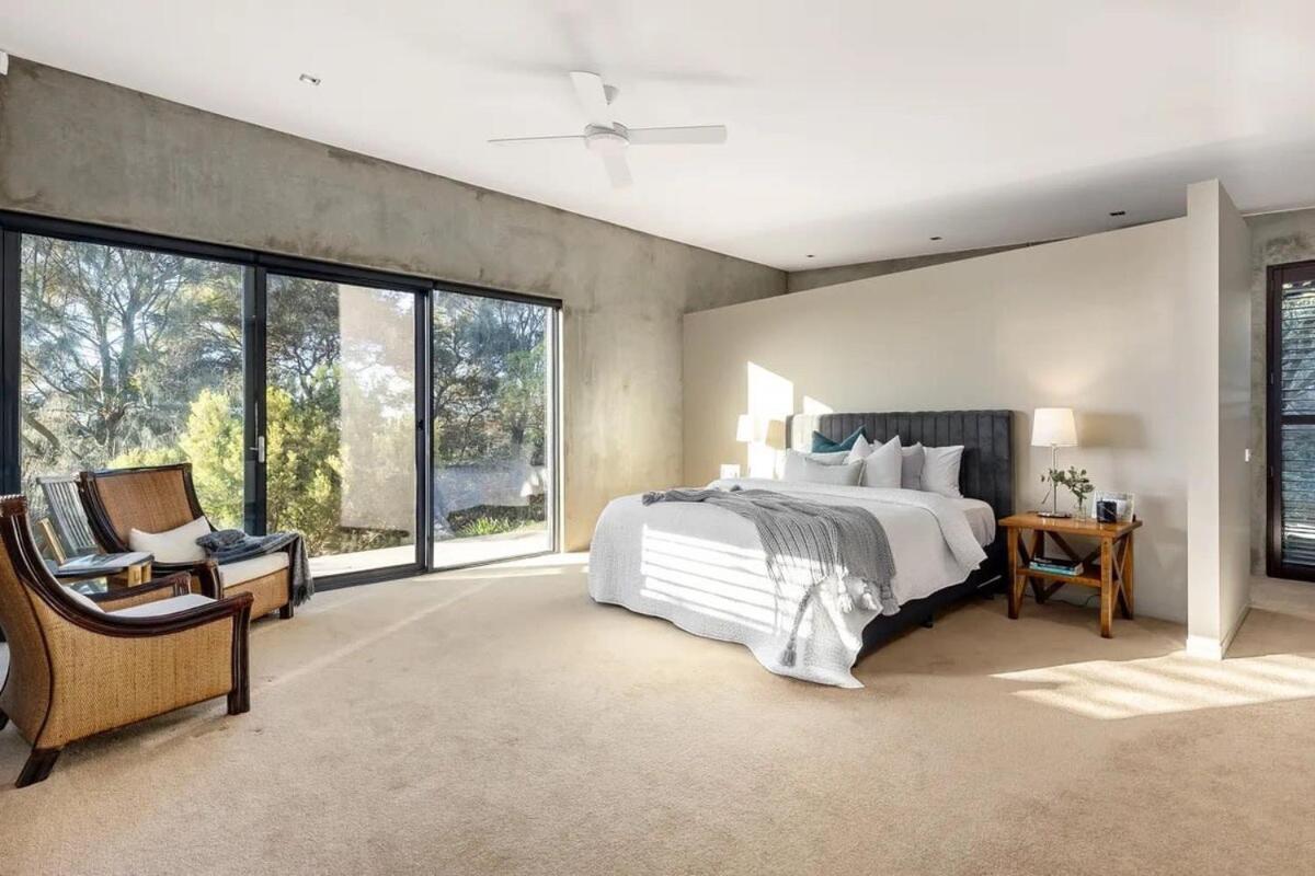 Luxury Portsea Sanctuary Gas Heat Pool & Gardens