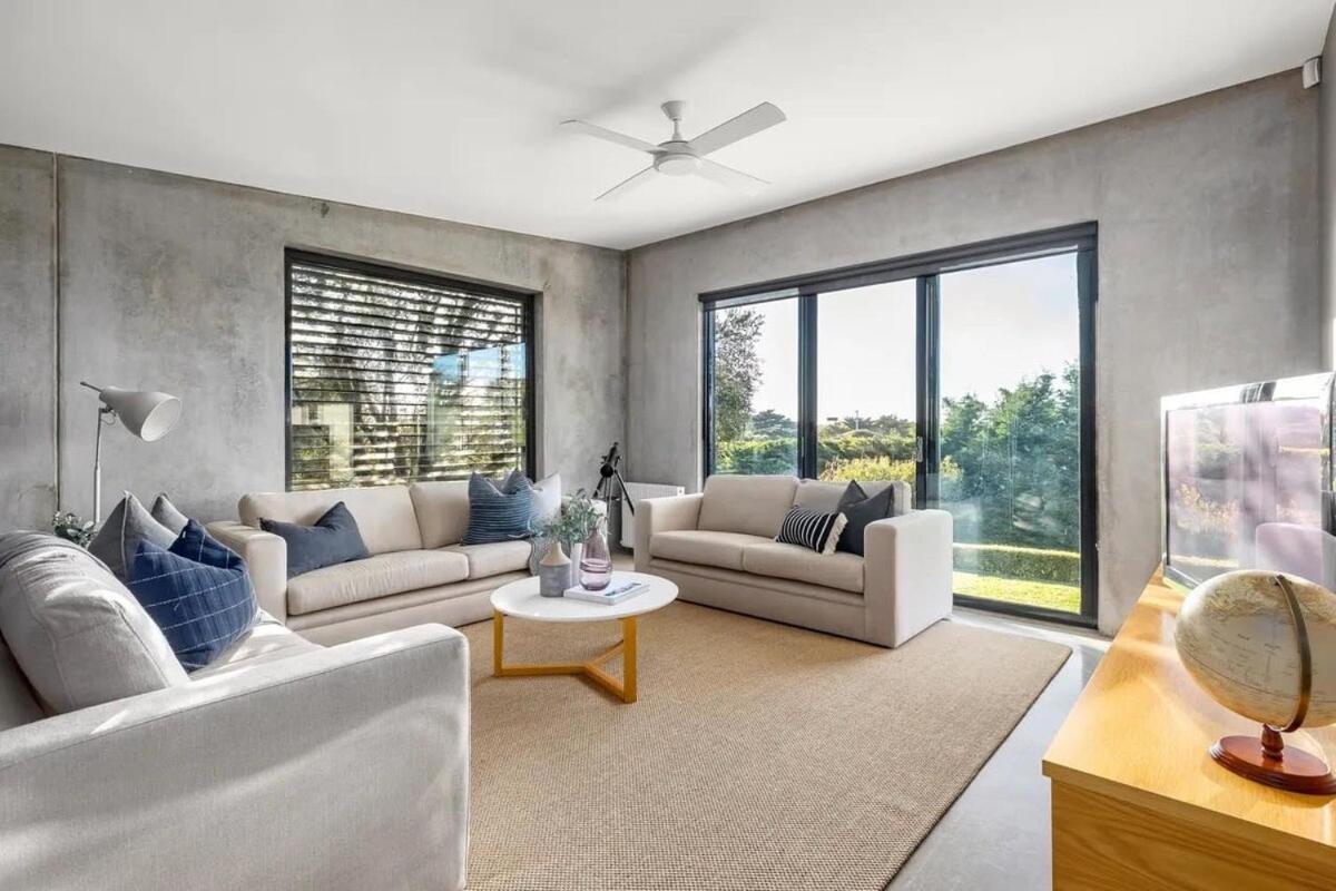 Luxury Portsea Sanctuary Gas Heat Pool & Gardens