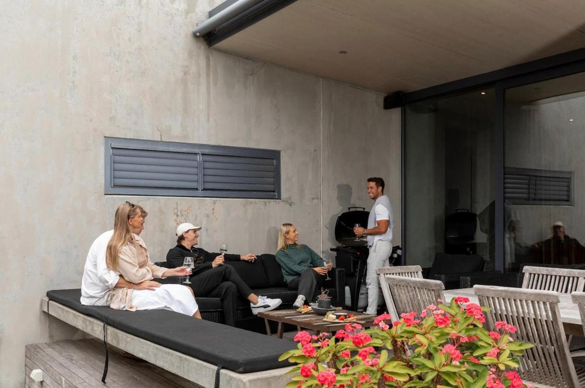 Luxury Portsea Sanctuary Gas Heat Pool & Gardens
