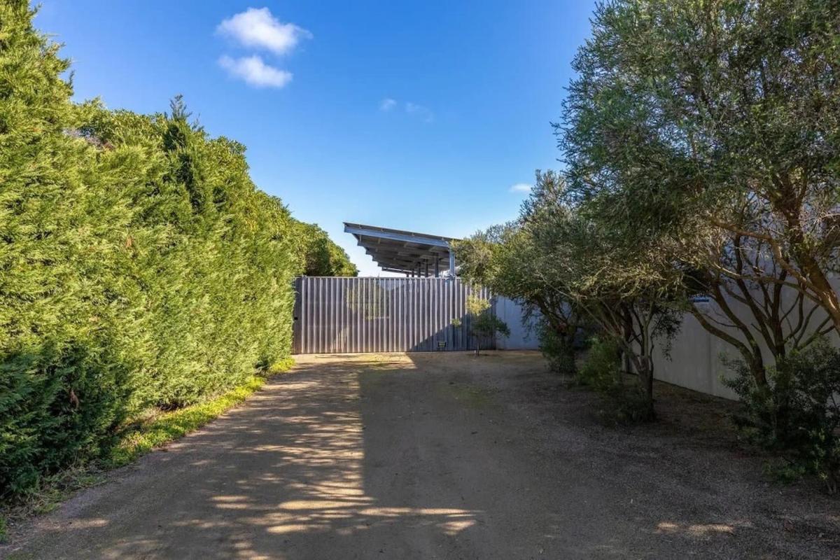 Luxury Portsea Sanctuary Gas Heat Pool & Gardens