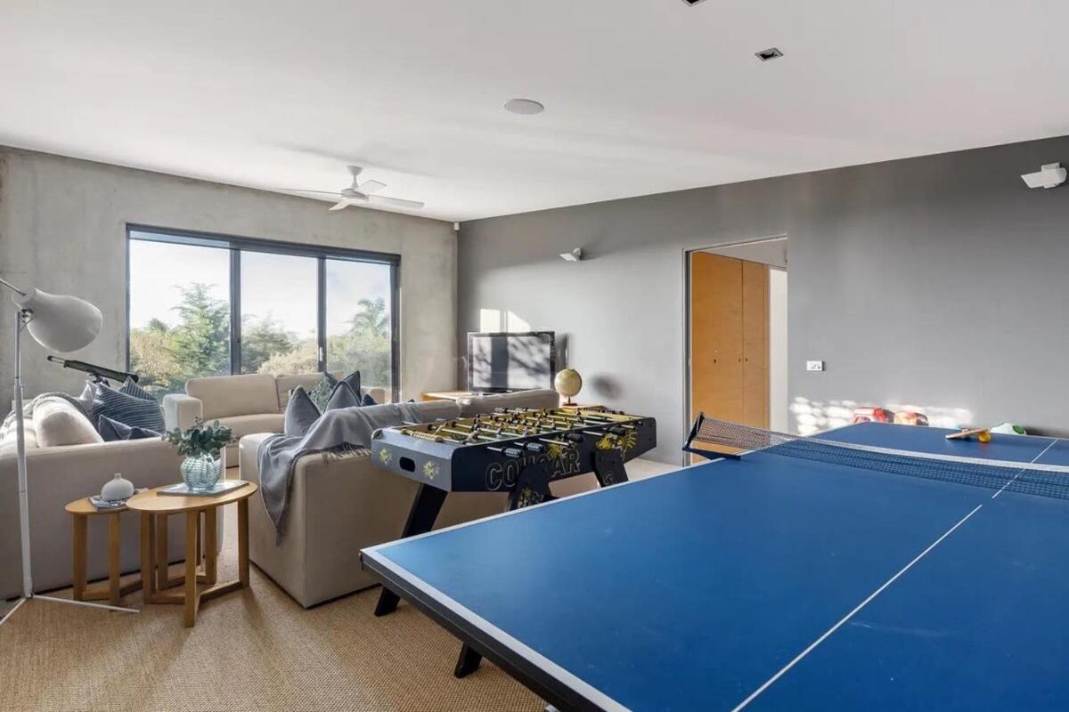 Luxury Portsea Sanctuary Gas Heat Pool & Gardens