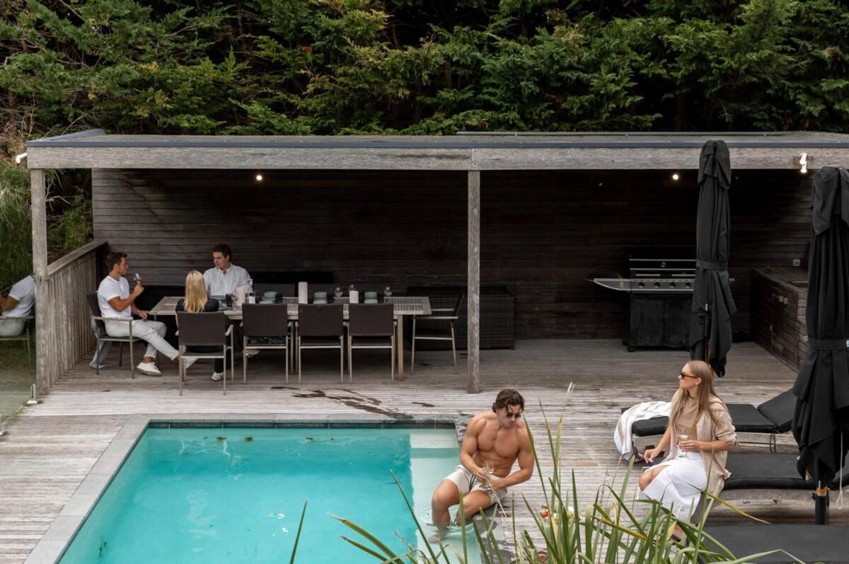 Luxury Portsea Sanctuary Gas Heat Pool & Gardens