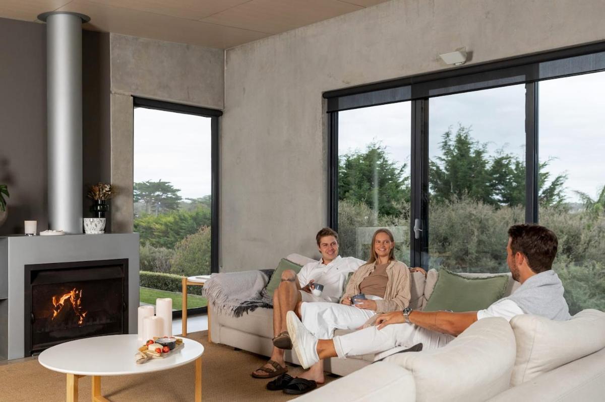Luxury Portsea Sanctuary Gas Heat Pool & Gardens