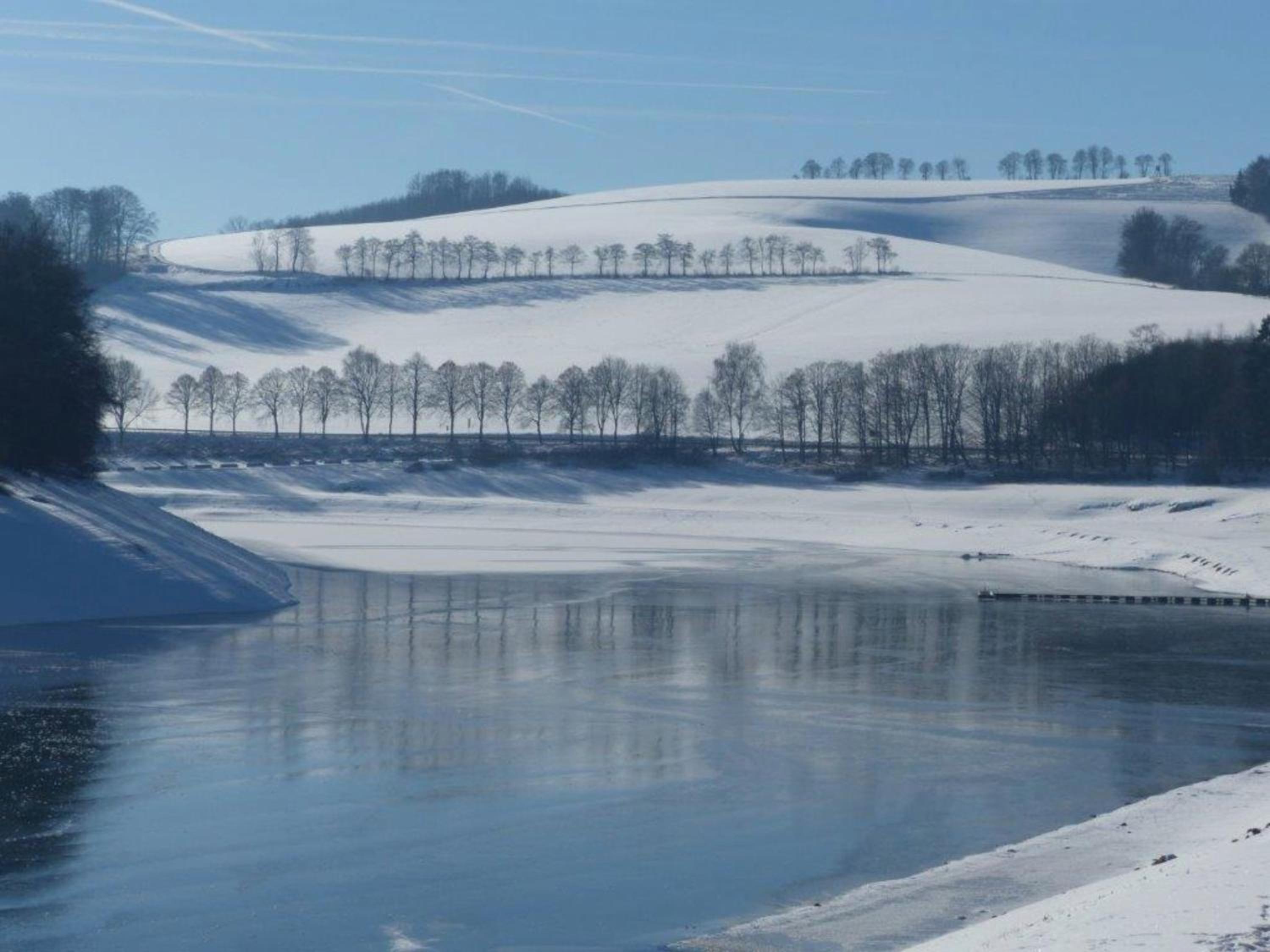 Henneglück mit Fernblick!