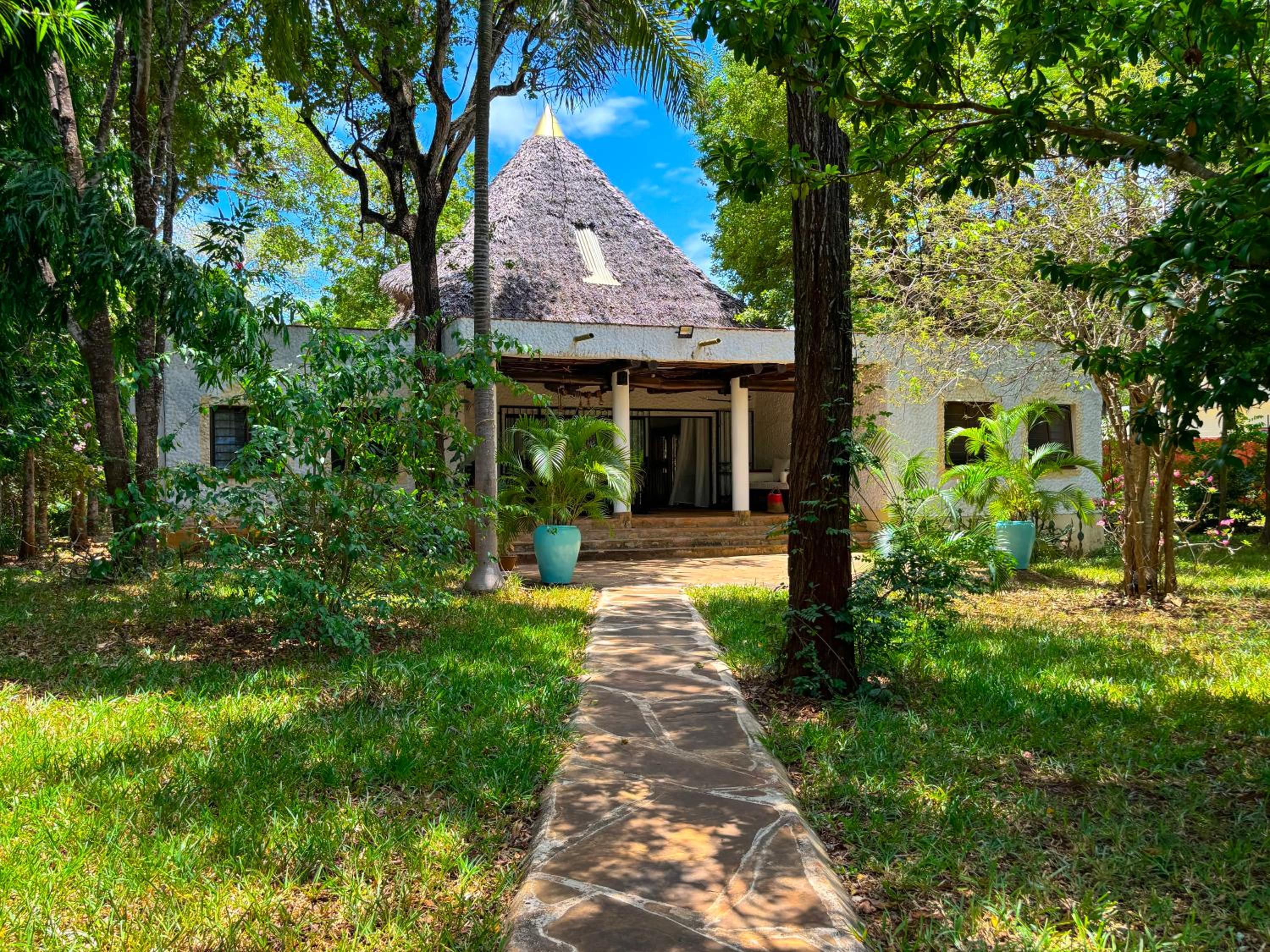 Sega House, a beautifully curated haven in Diani view 4