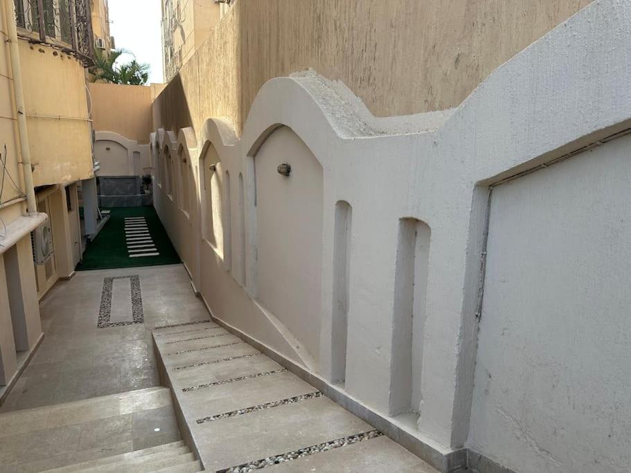 2B Apartment with Private garden