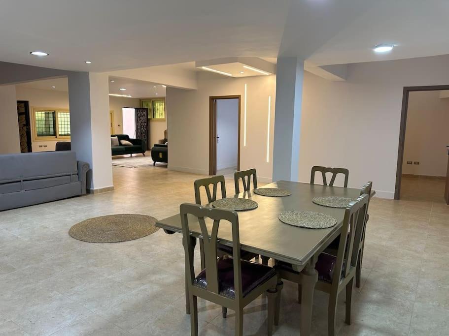 2B Apartment with Private garden