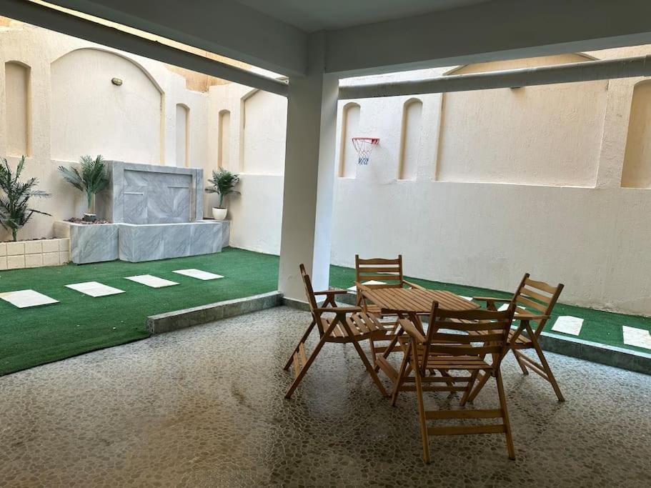 2B Apartment with Private garden