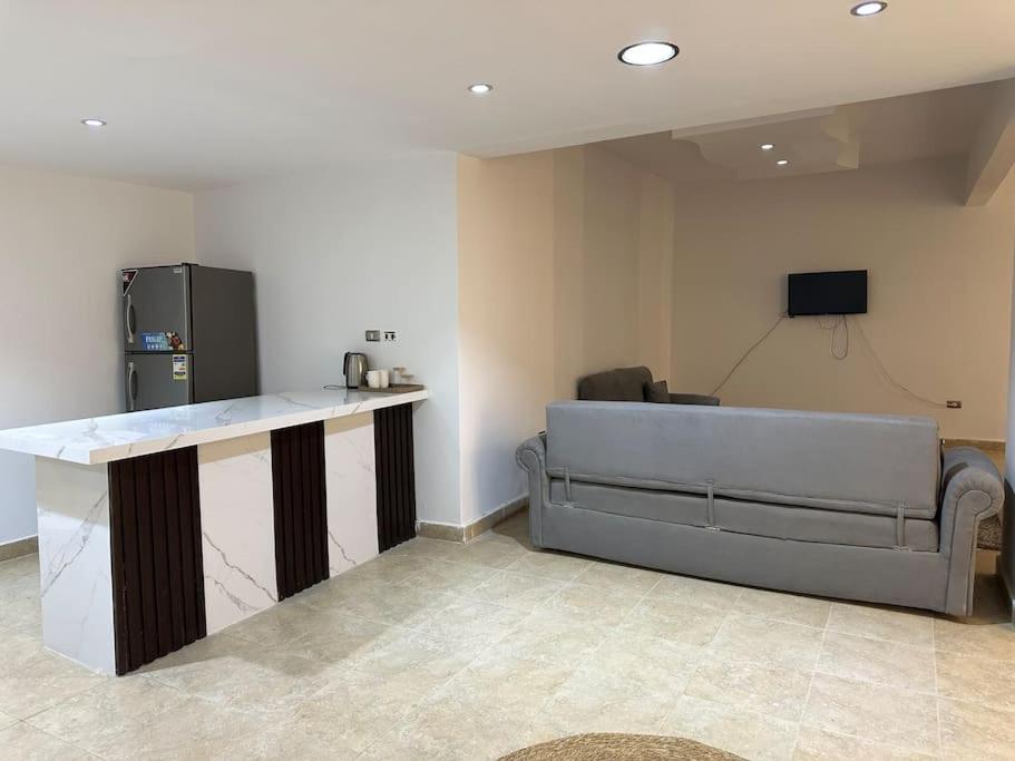 2B Apartment with Private garden