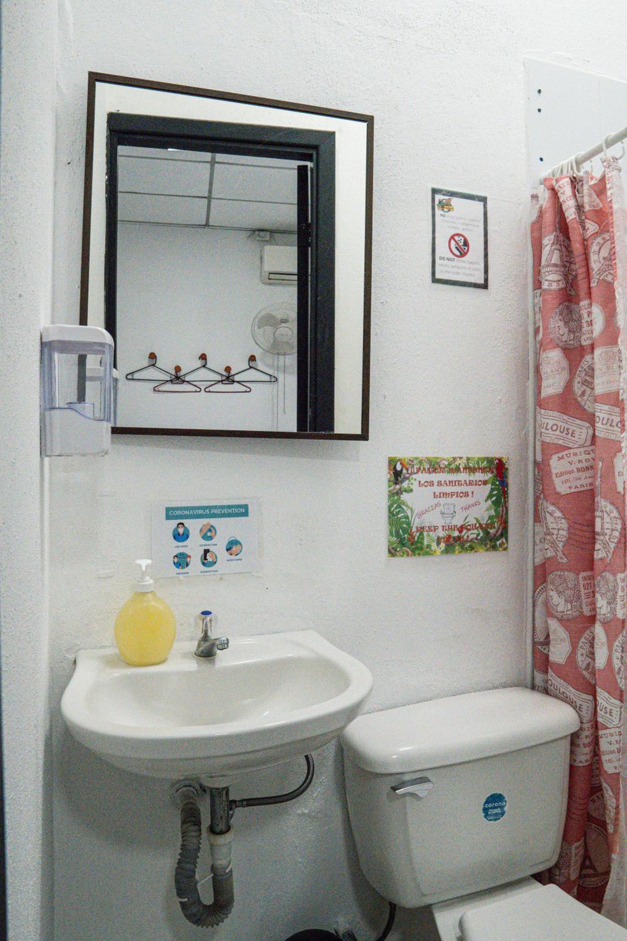Eden`s Garden Hostel