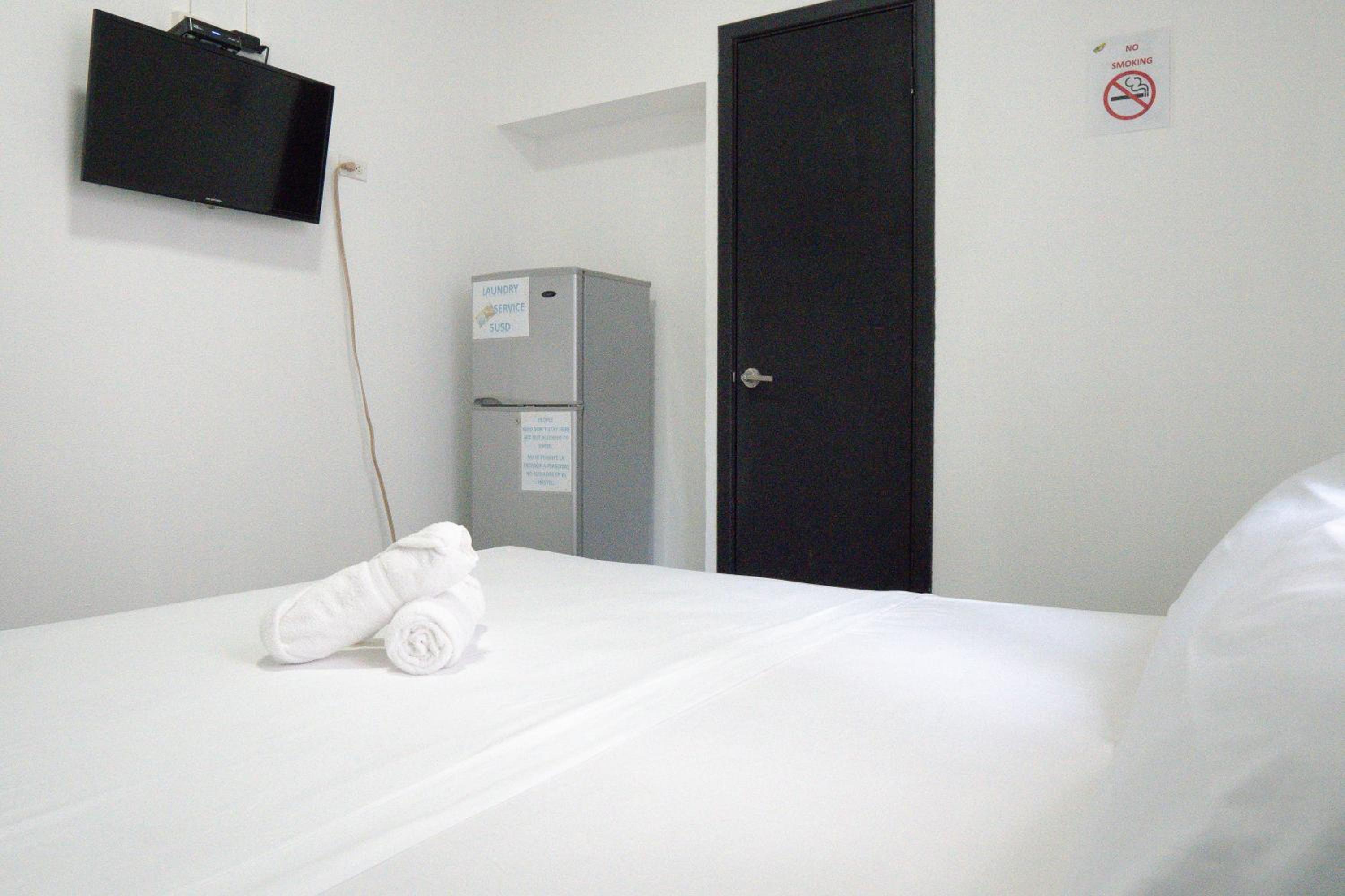 Eden`s Garden Hostel