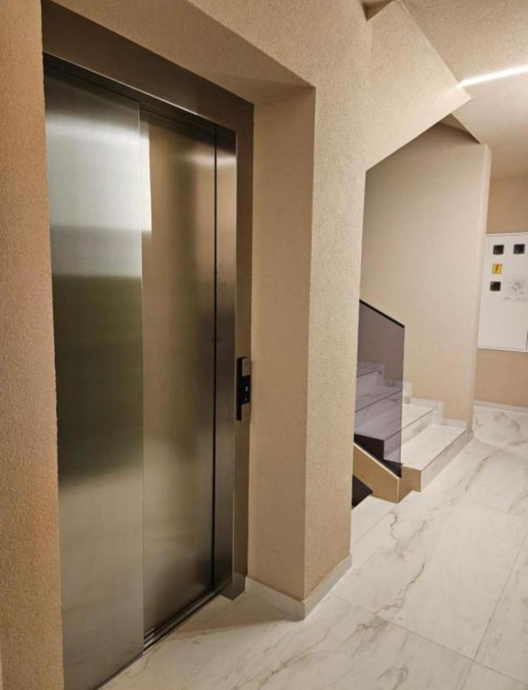 Osijek Exclusive Apartment - self check in view 3