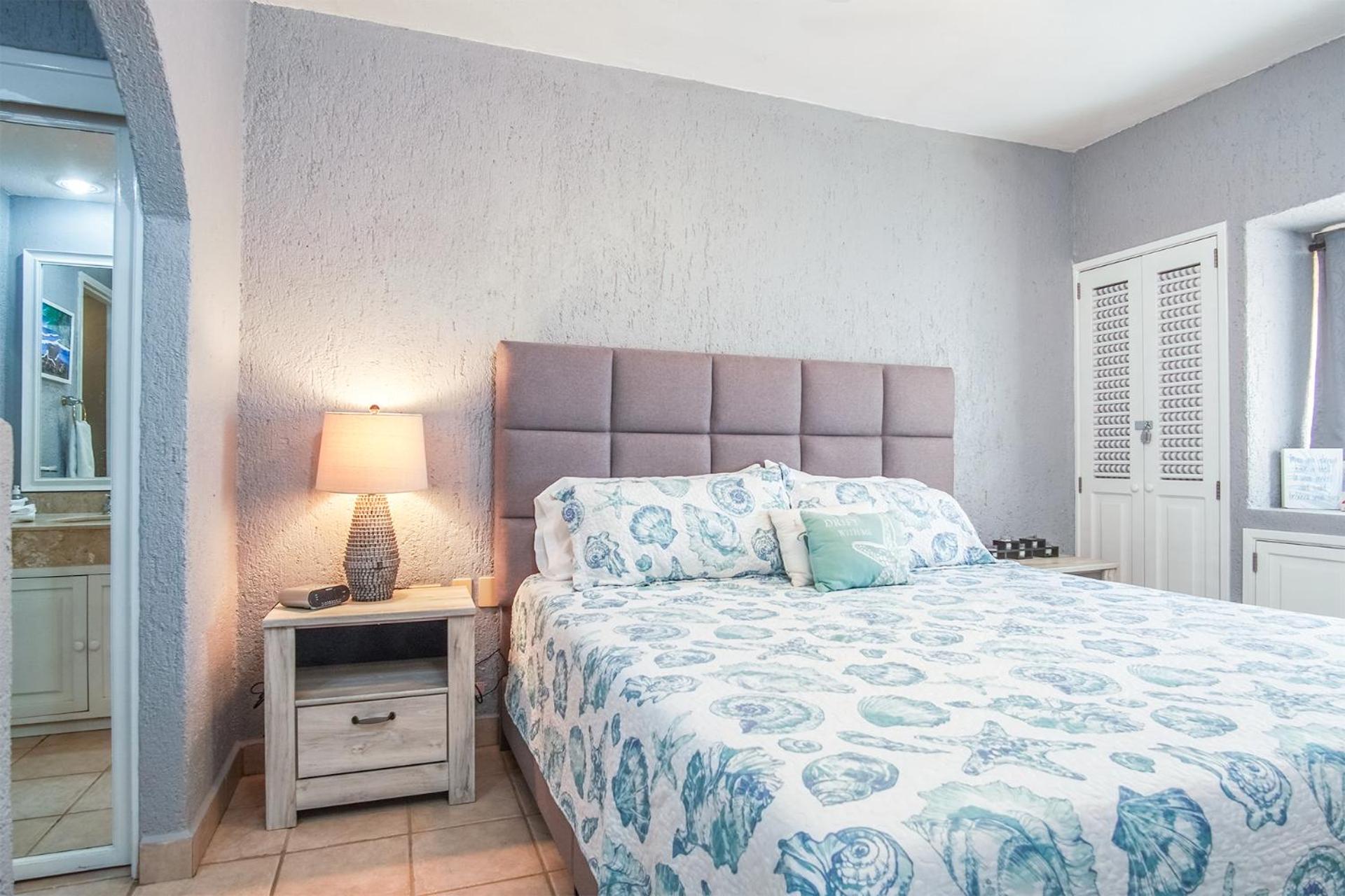 Living Water Clean Spacious Condo