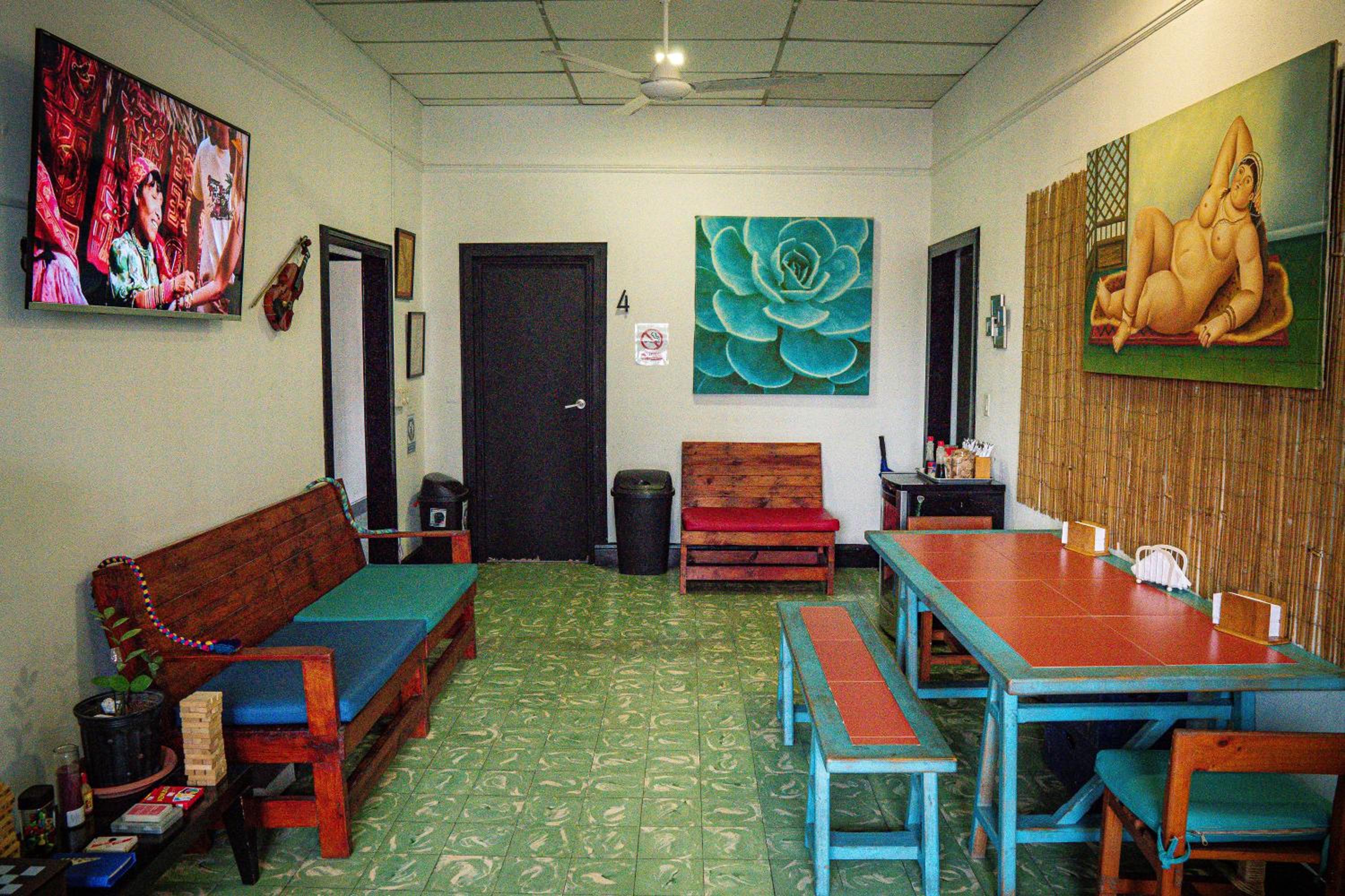 Eden`s Garden Hostel