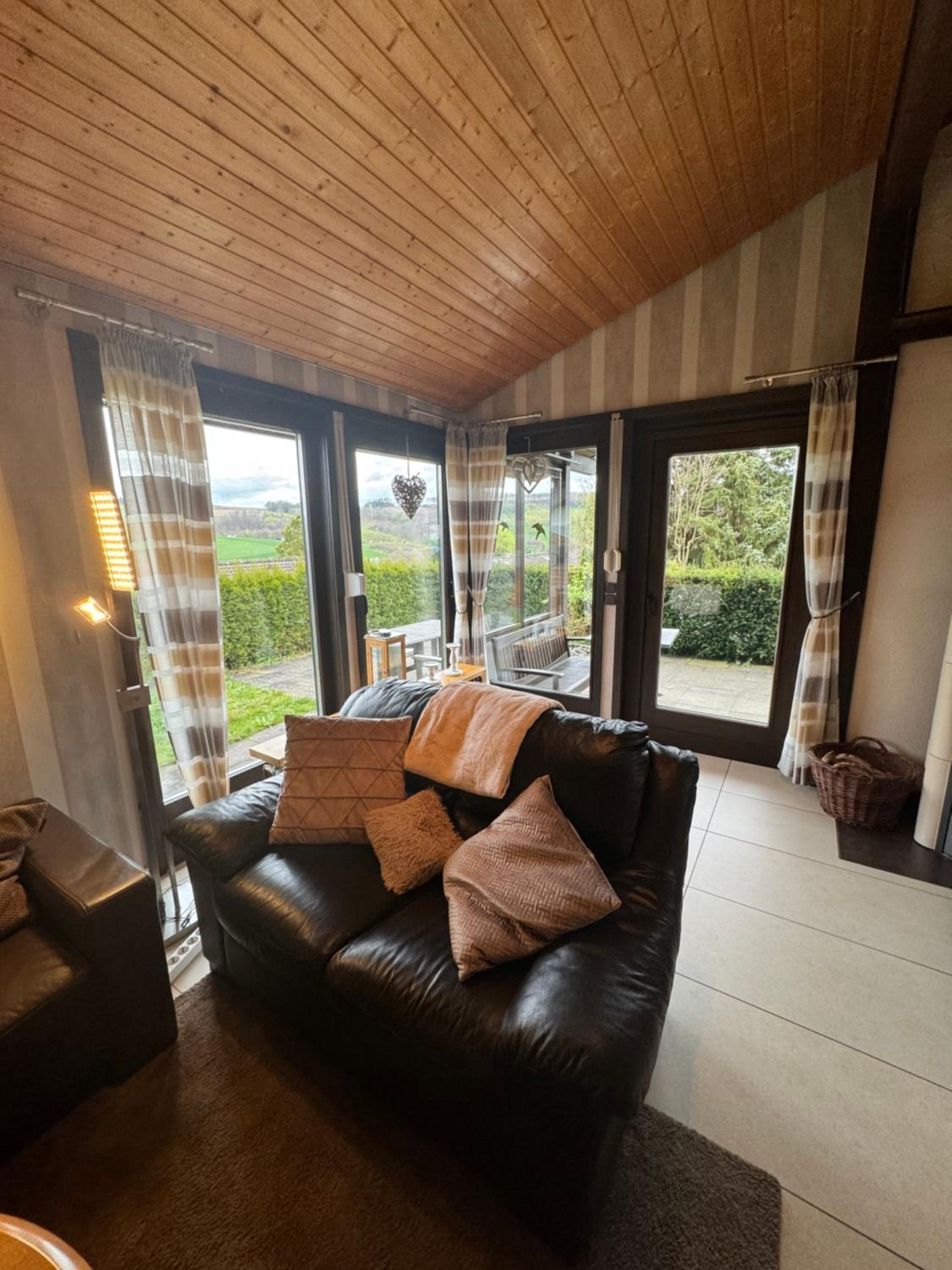 Henneglück2 mit Kamin und Sauna!