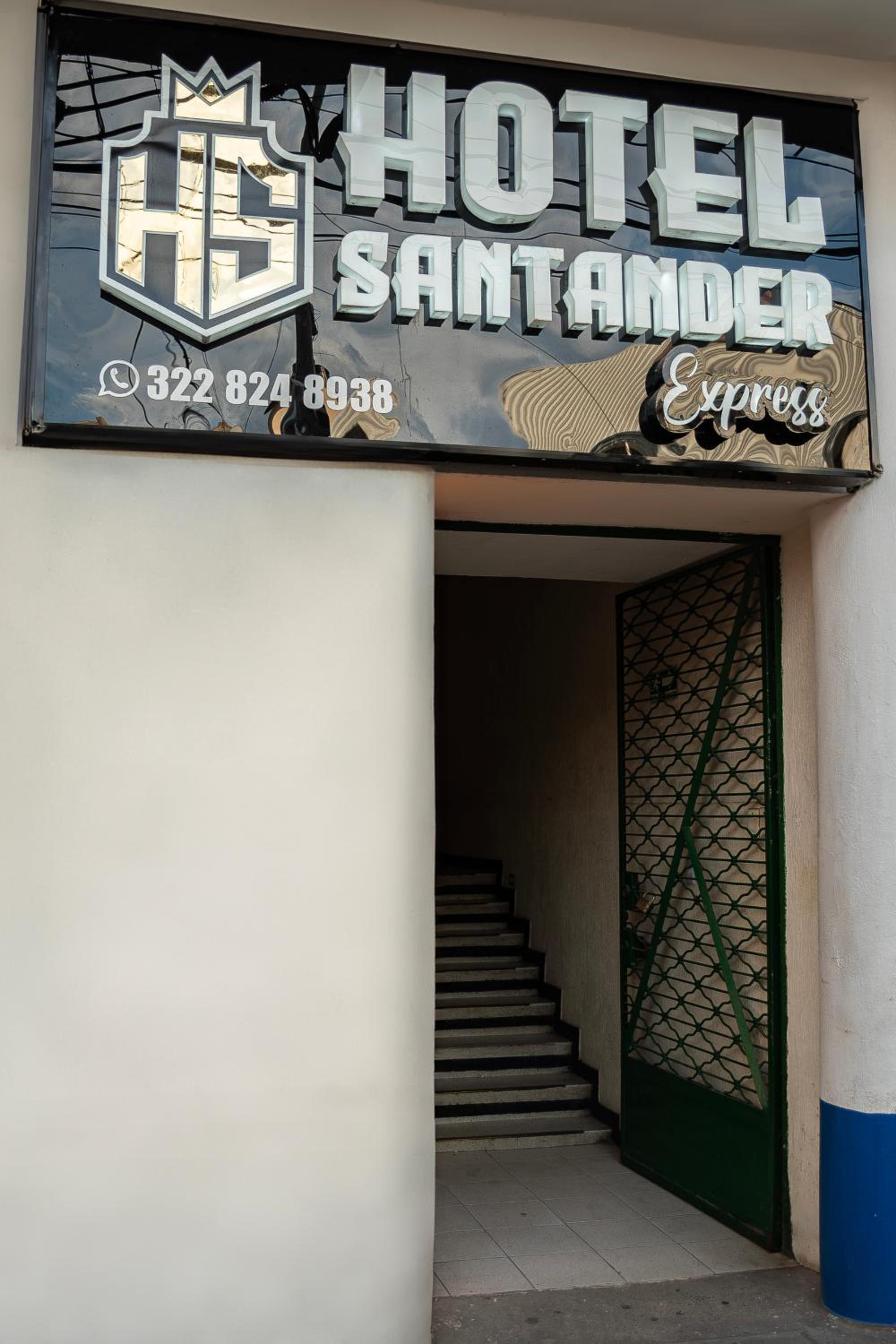 Hotel Santander Express - Image 1