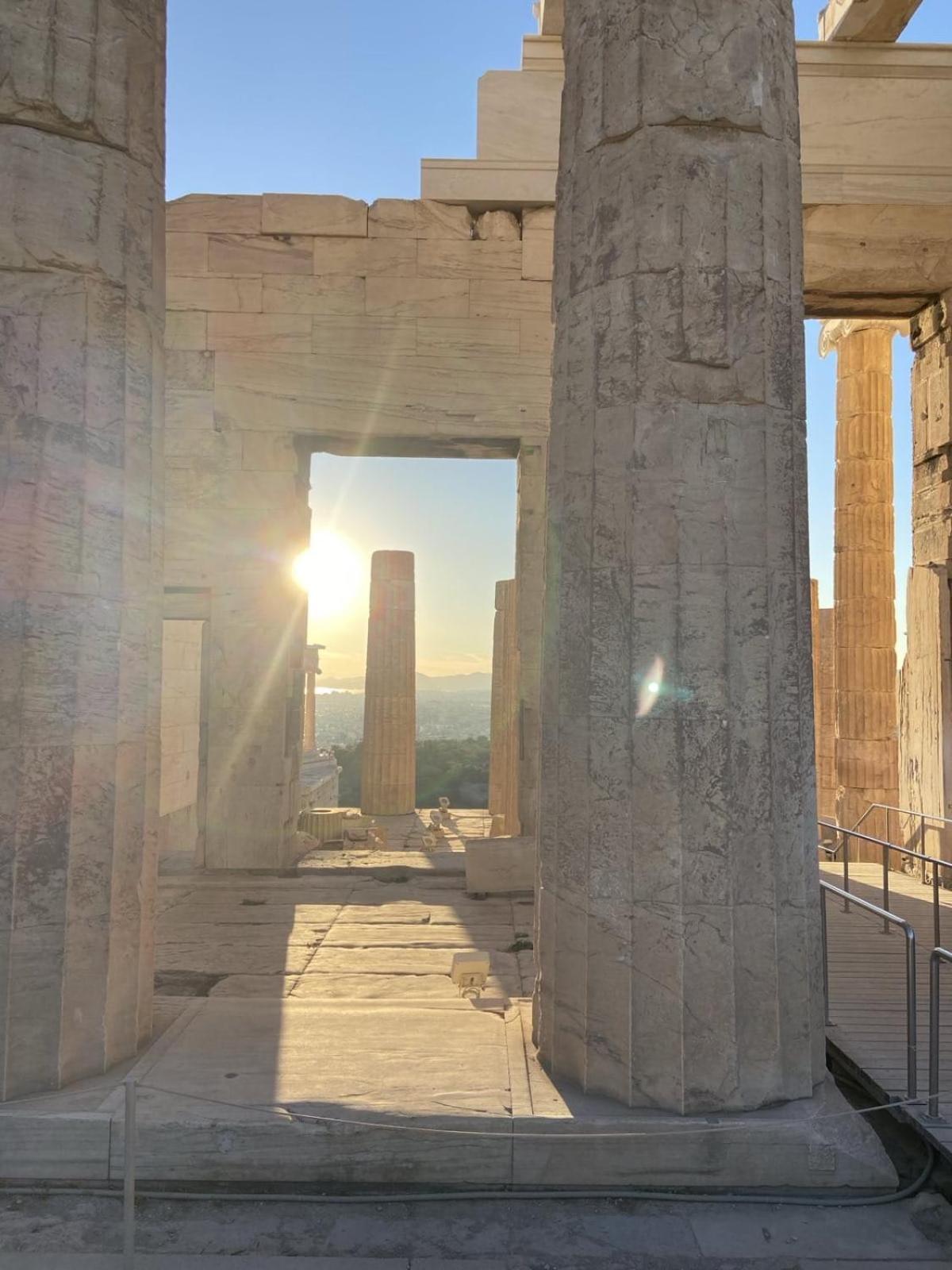 Eternal Acropolis Suites