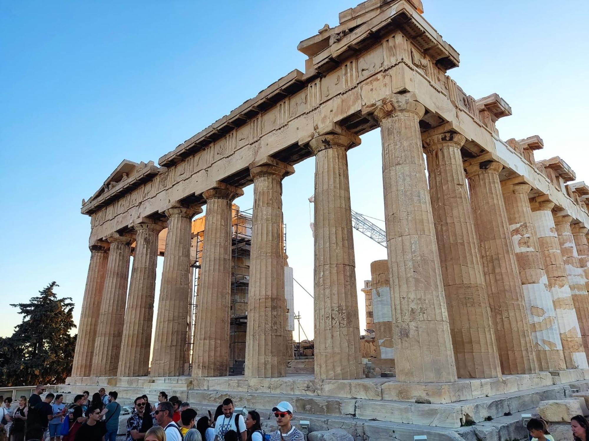 Apeiron Acropolis Suites