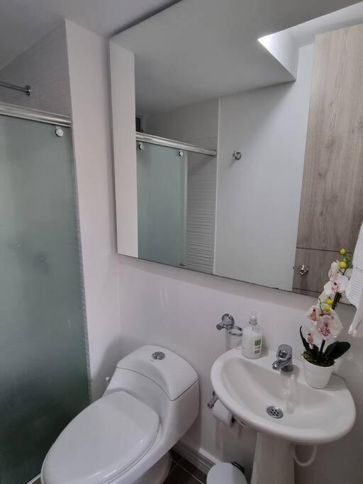 Ricaurte- Apartamento con gran vista, 7th piso