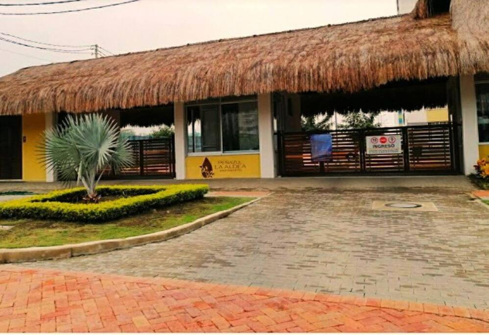 Ricaurte- Apartamento con gran vista, 7th piso