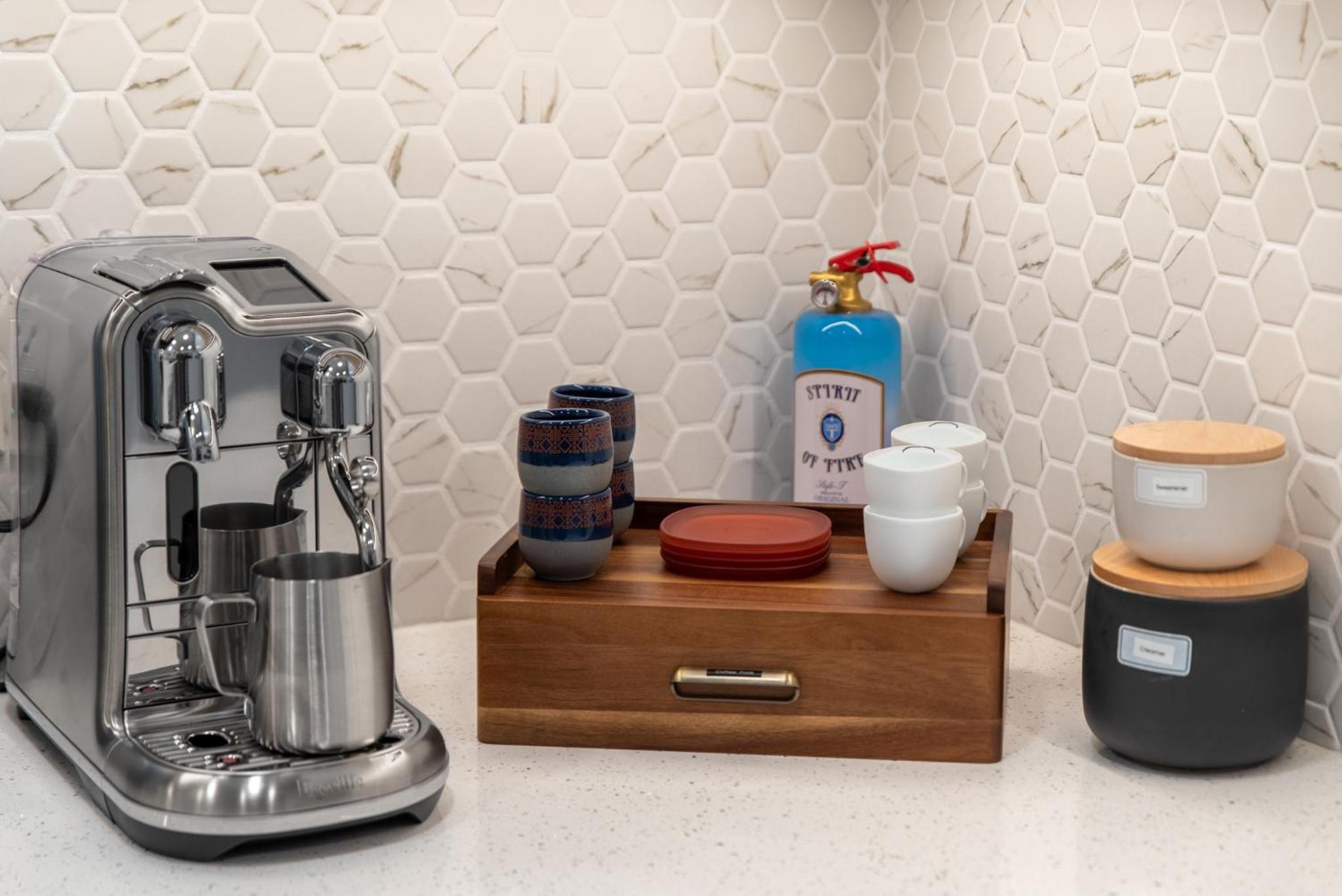 Juneau Vacations - Dynamic Juneau Alaska Duo - Property Image 5