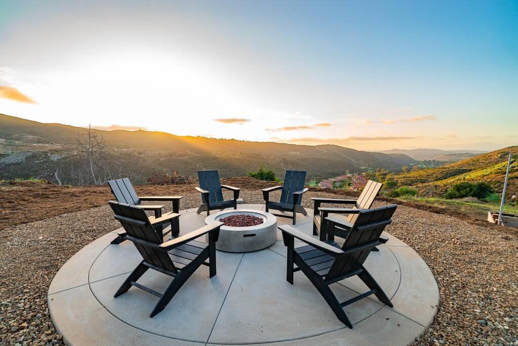 Vista Valley Hideaway