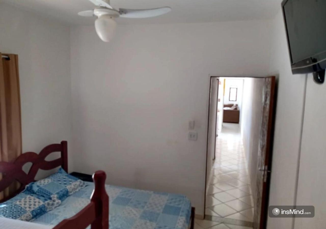 Casa em Itanhaém à 800m da praia - Piscina, WiFi, Churrasqueira e Quintal Grande