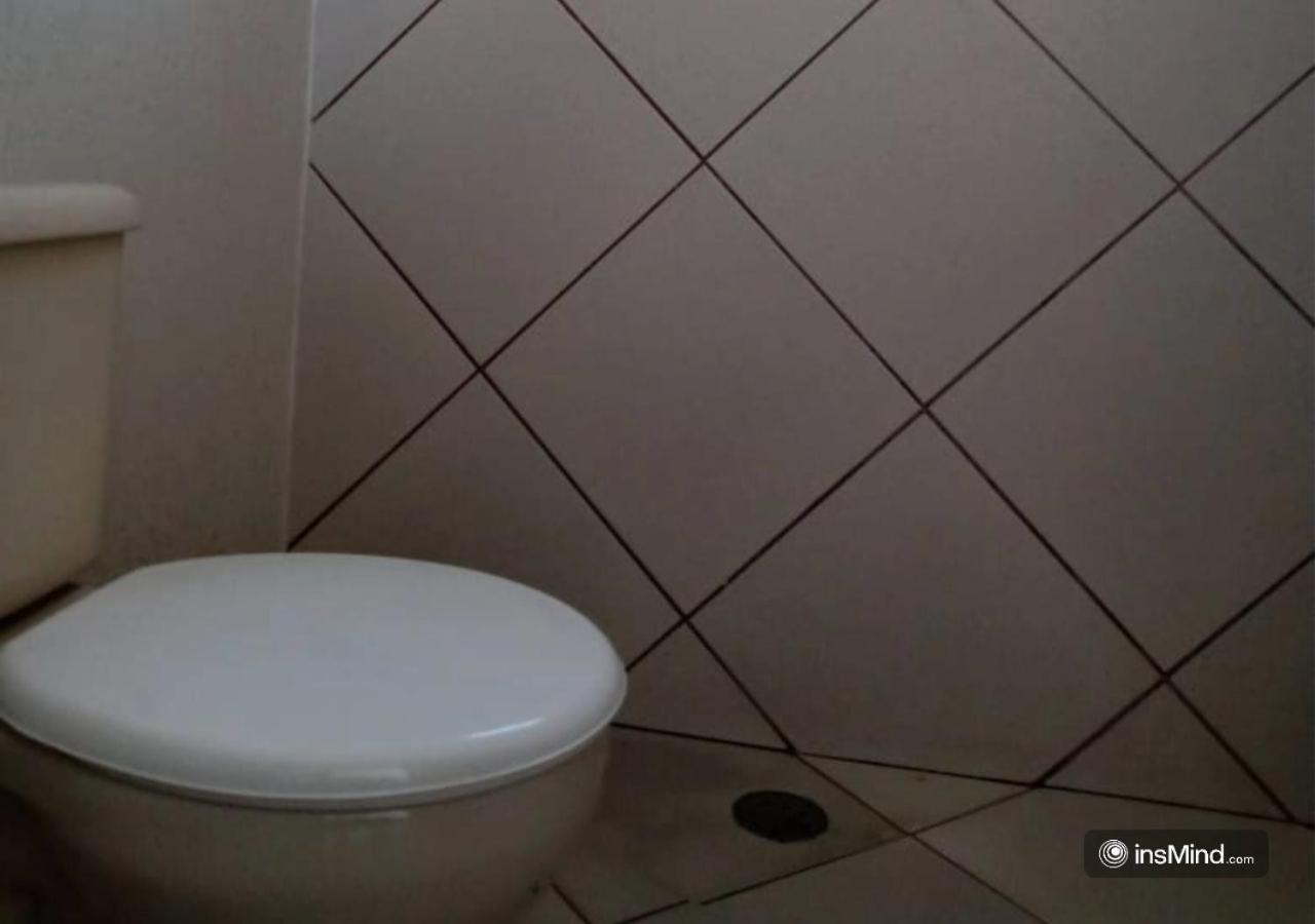 Casa em Itanhaém à 800m da praia - Piscina, WiFi, Churrasqueira e Quintal Grande