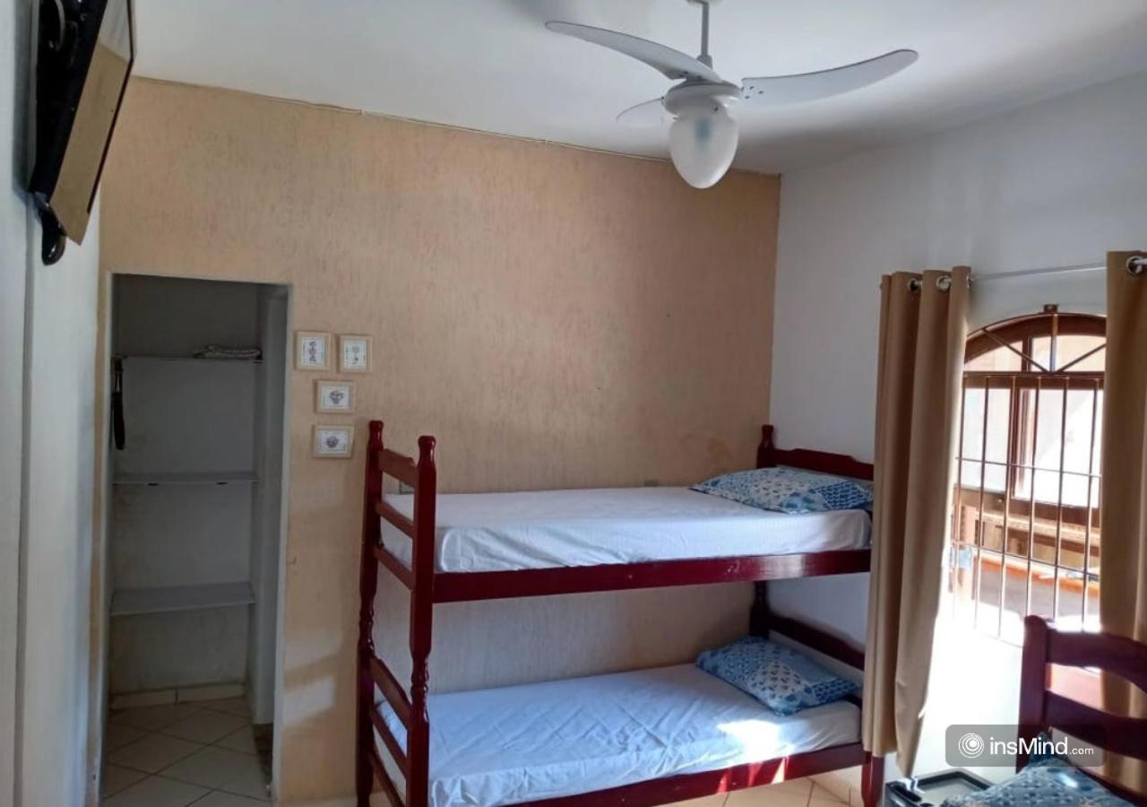 Casa em Itanhaém à 800m da praia - Piscina, WiFi, Churrasqueira e Quintal Grande