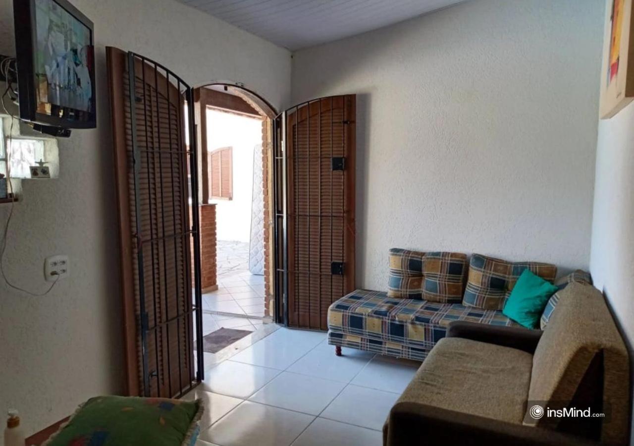 Casa em Itanhaém à 800m da praia - Piscina, WiFi, Churrasqueira e Quintal Grande