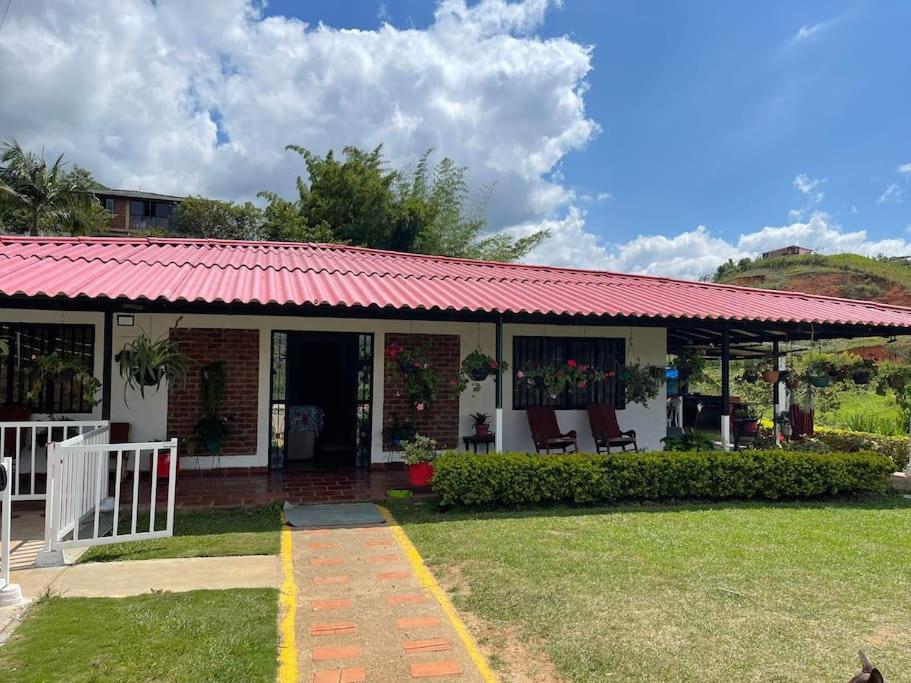 Casa rural con piscina Villa Irene