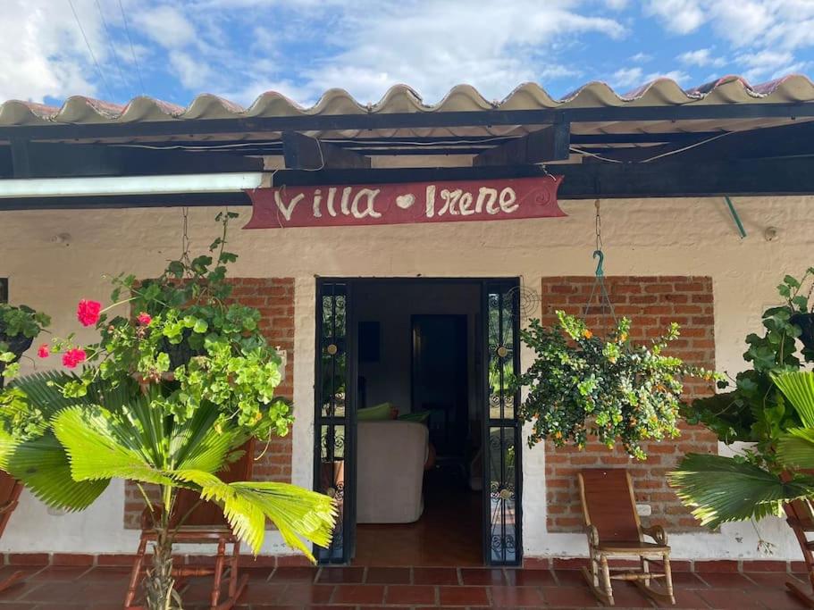 Casa rural con piscina Villa Irene