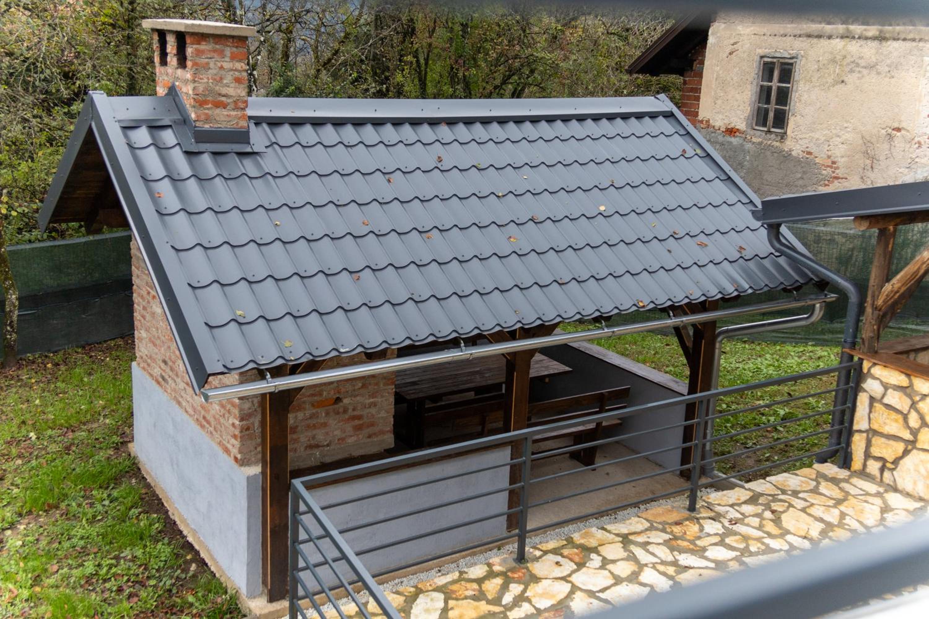 Holiday Home Monte Fabula with Jacuzzi, Sauna and Backyard view 5