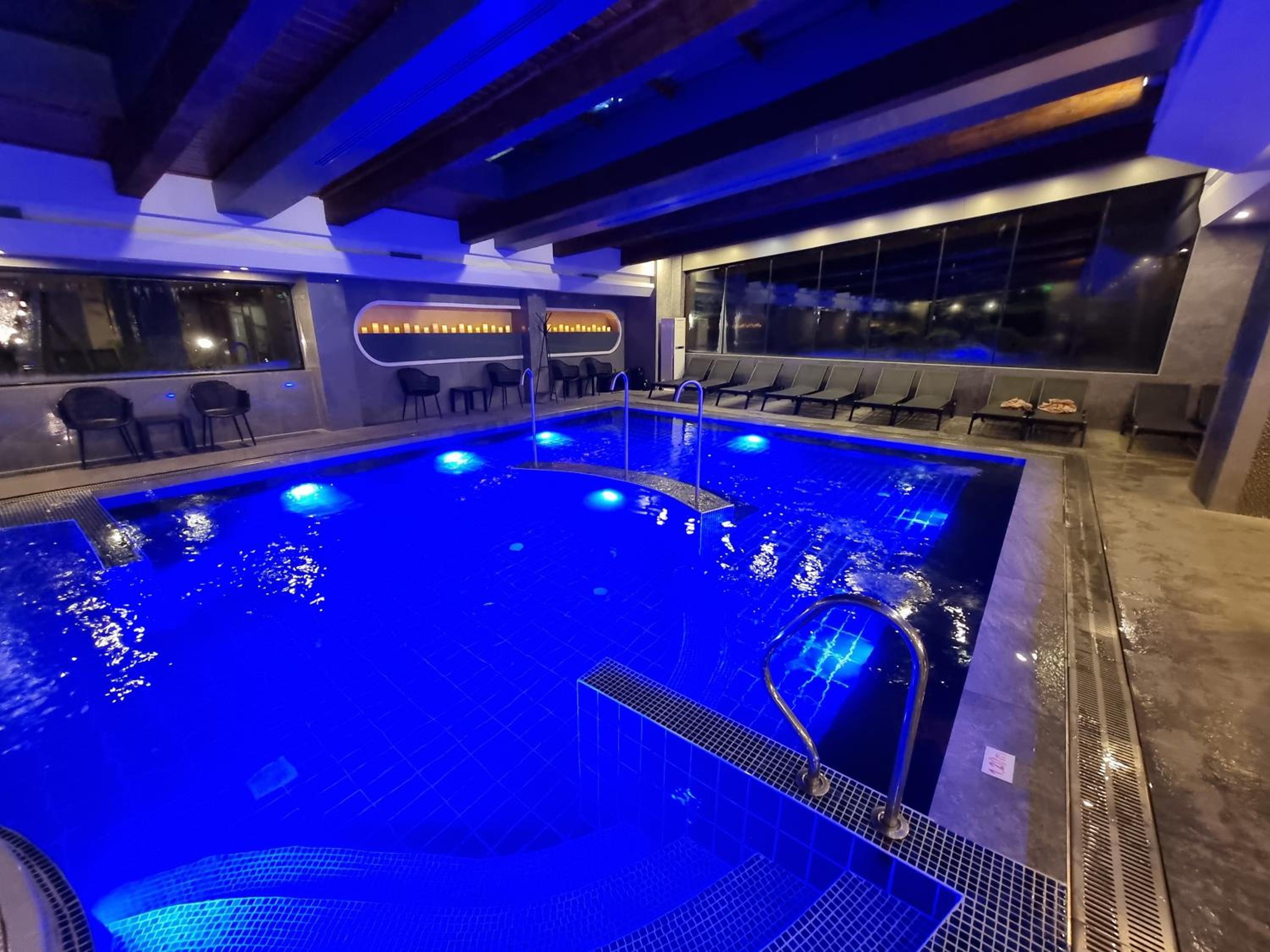 Pirin Deluxe Spa Studios