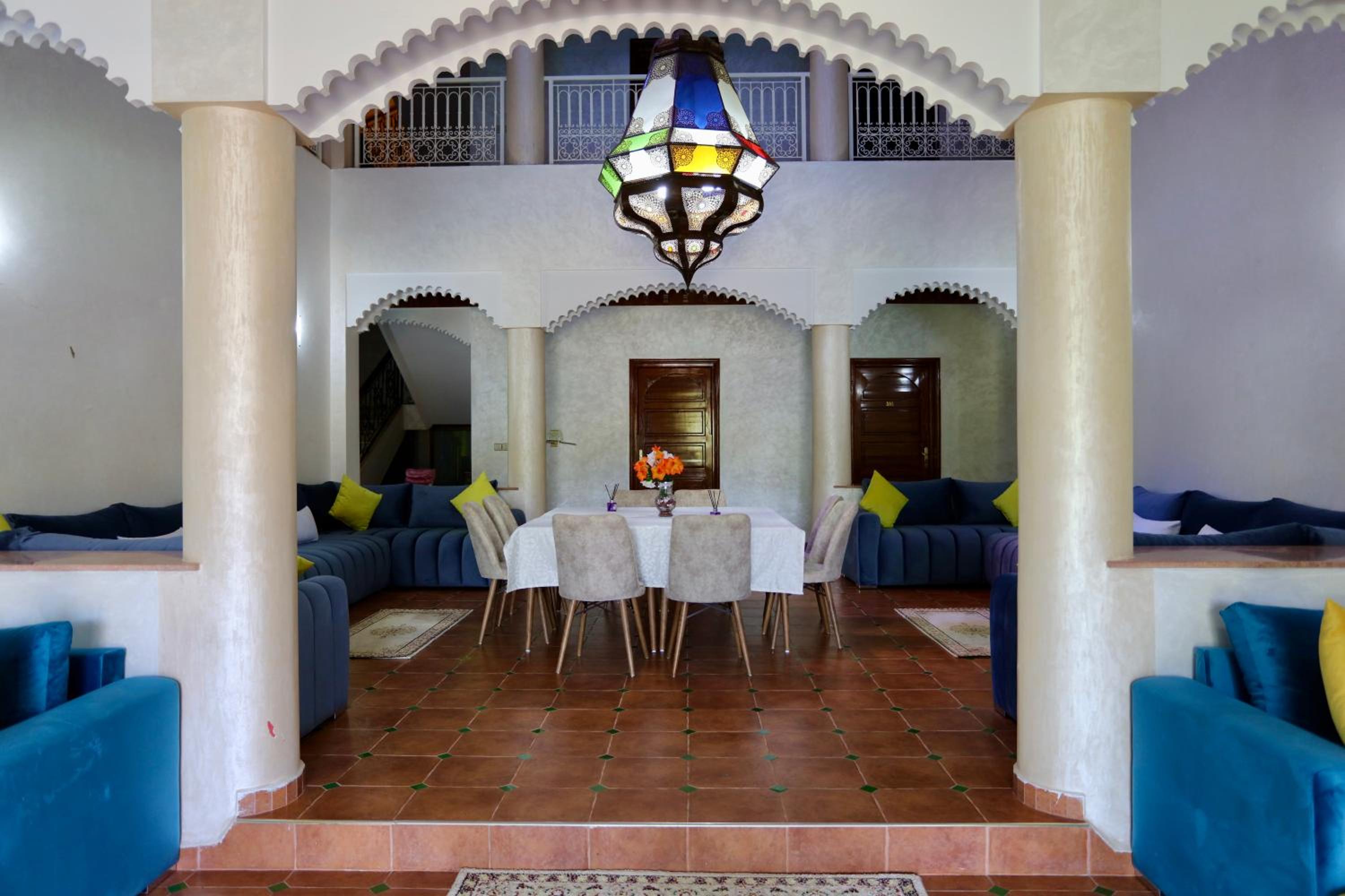 lounge