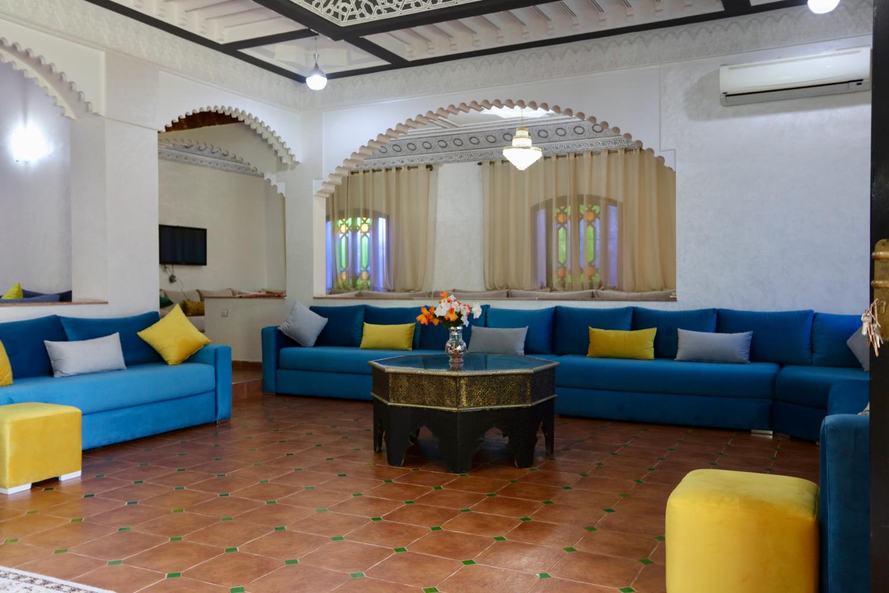 lounge