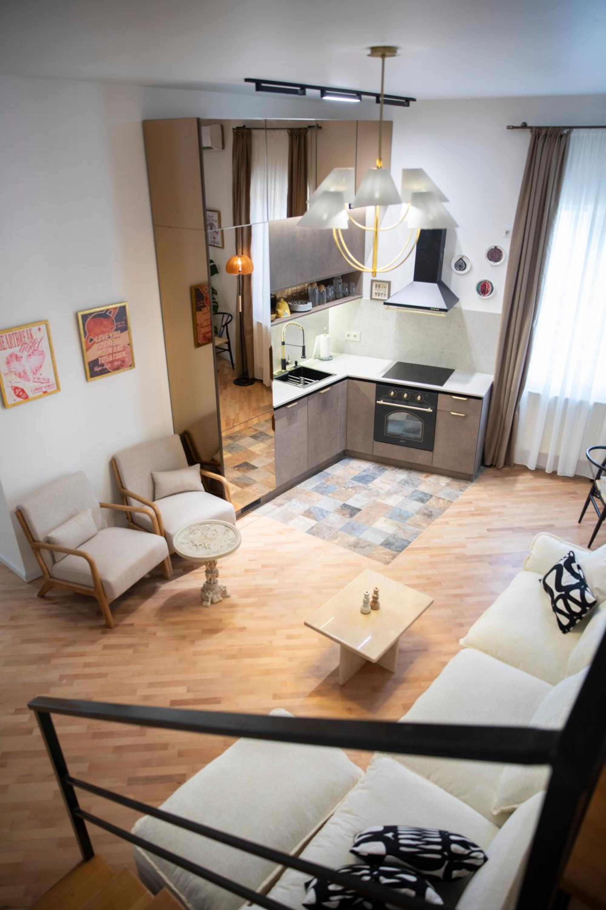 City Soul- 2 Bedroom Apartment view 3