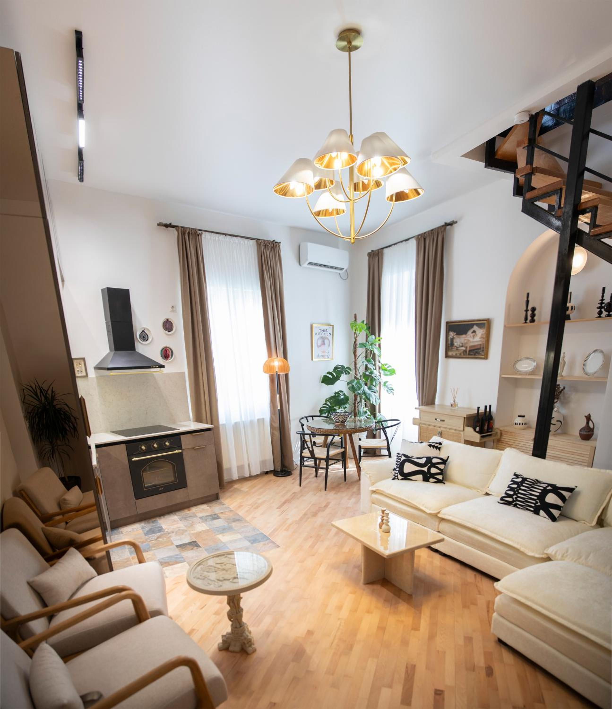 City Soul- 2 Bedroom Apartment view 4