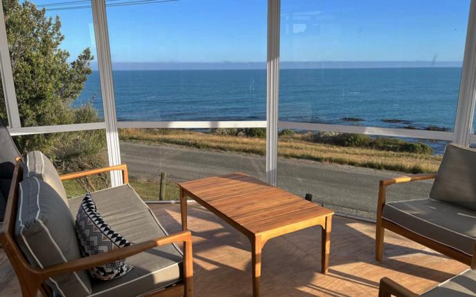 Kakanui Oceanside Retreat view 2