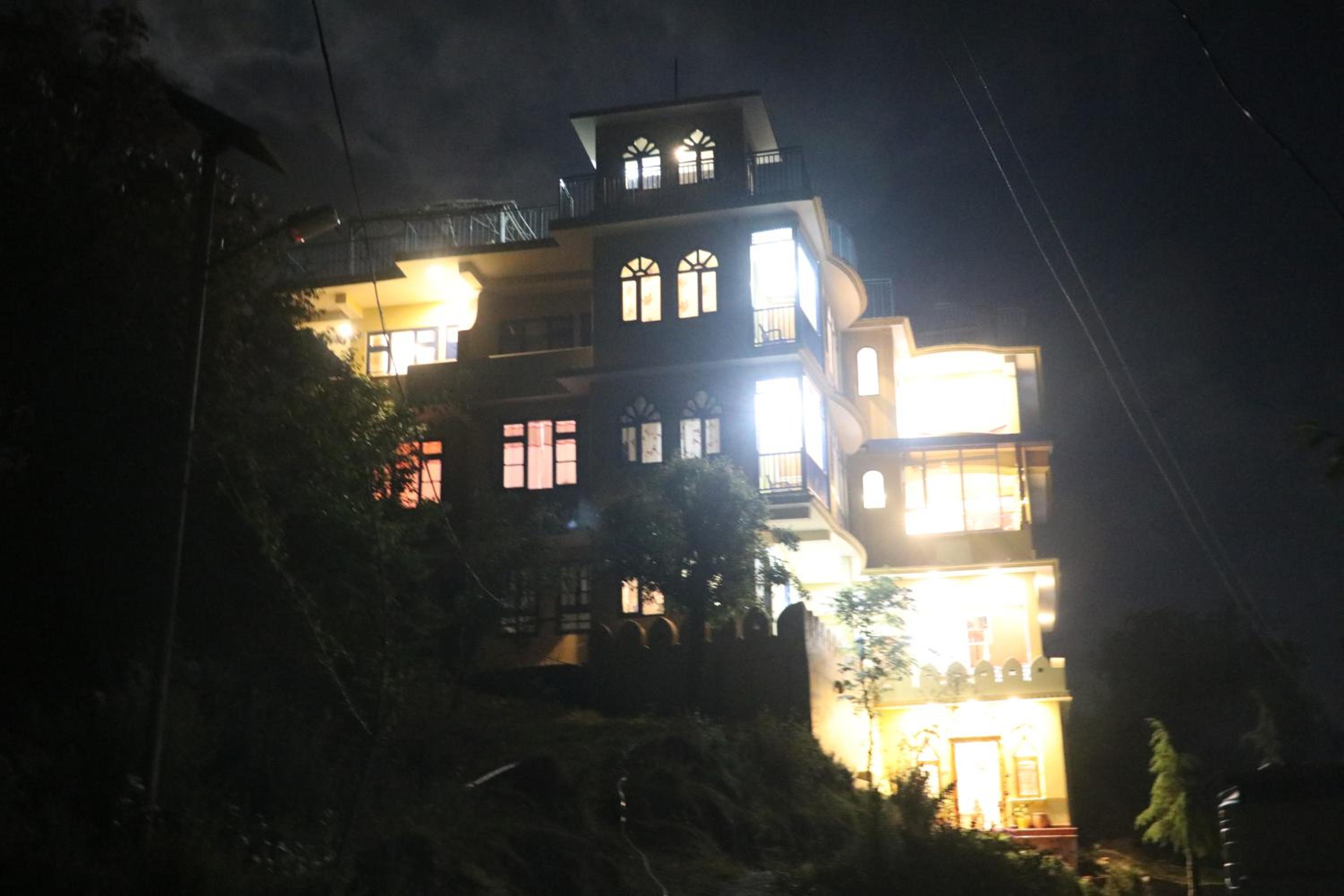 Naldehra House