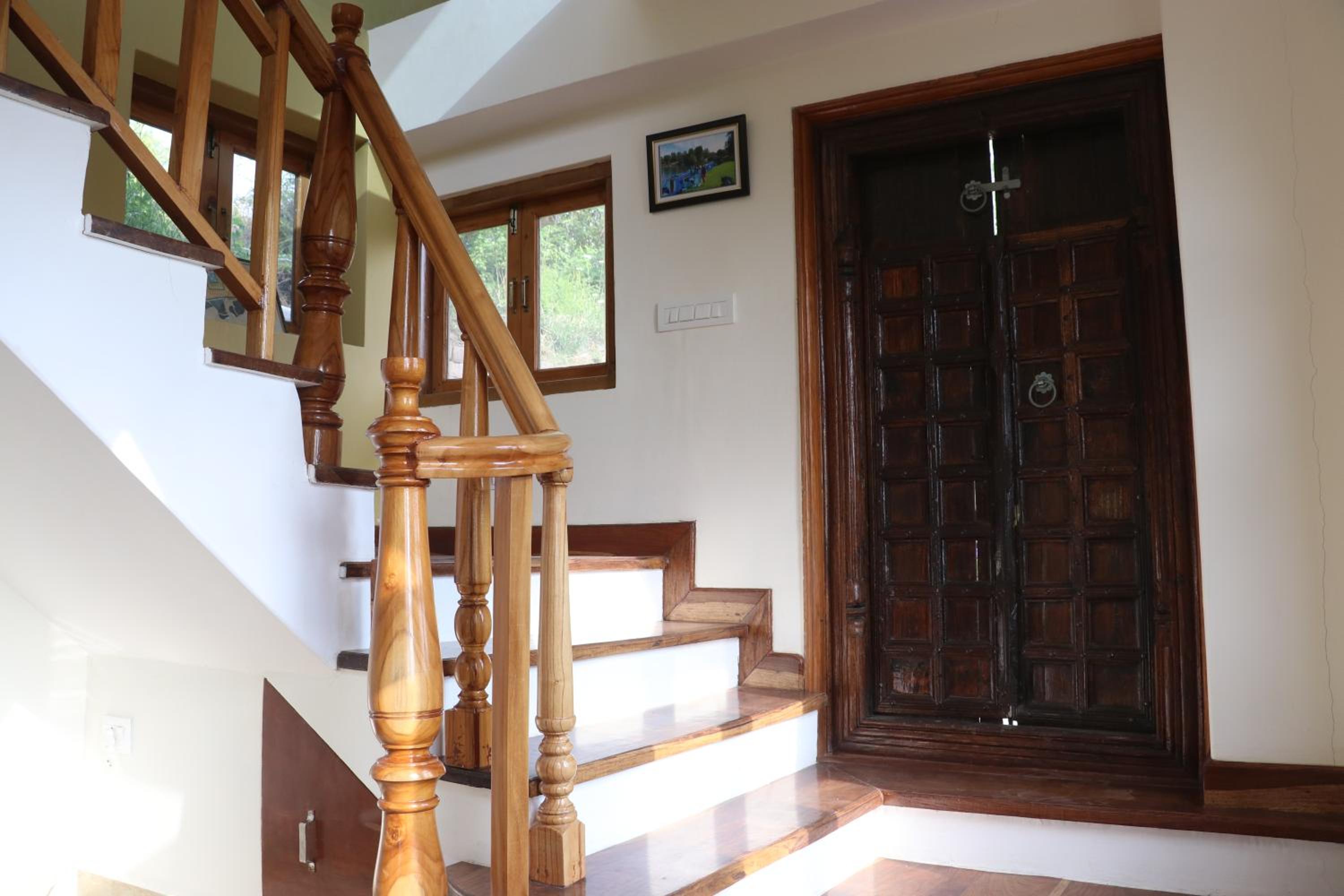 Naldehra House