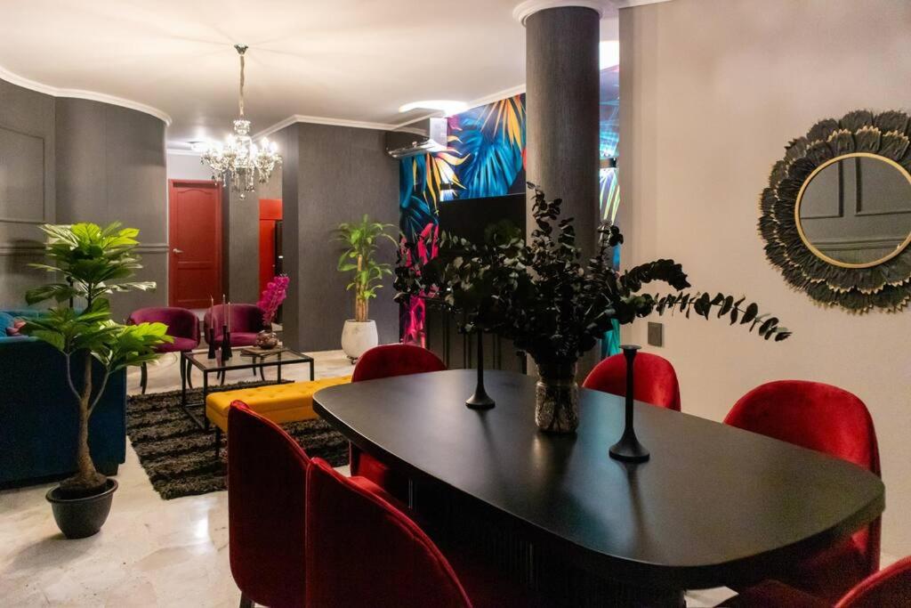 Apartamento Tropical Gótico