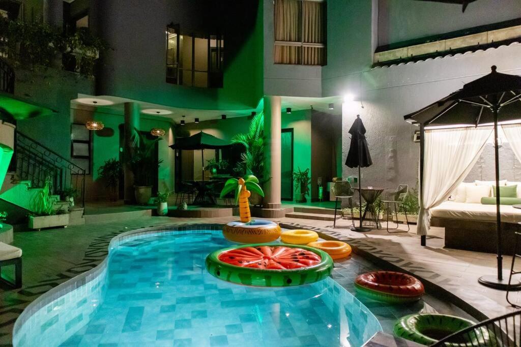 Apartamento Tropical Gótico