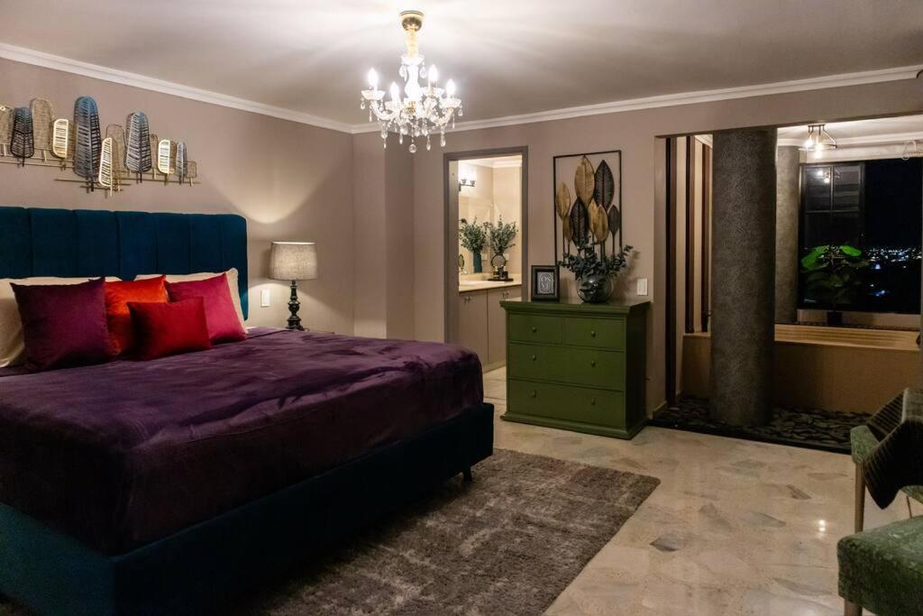 Apartamento Tropical Gótico