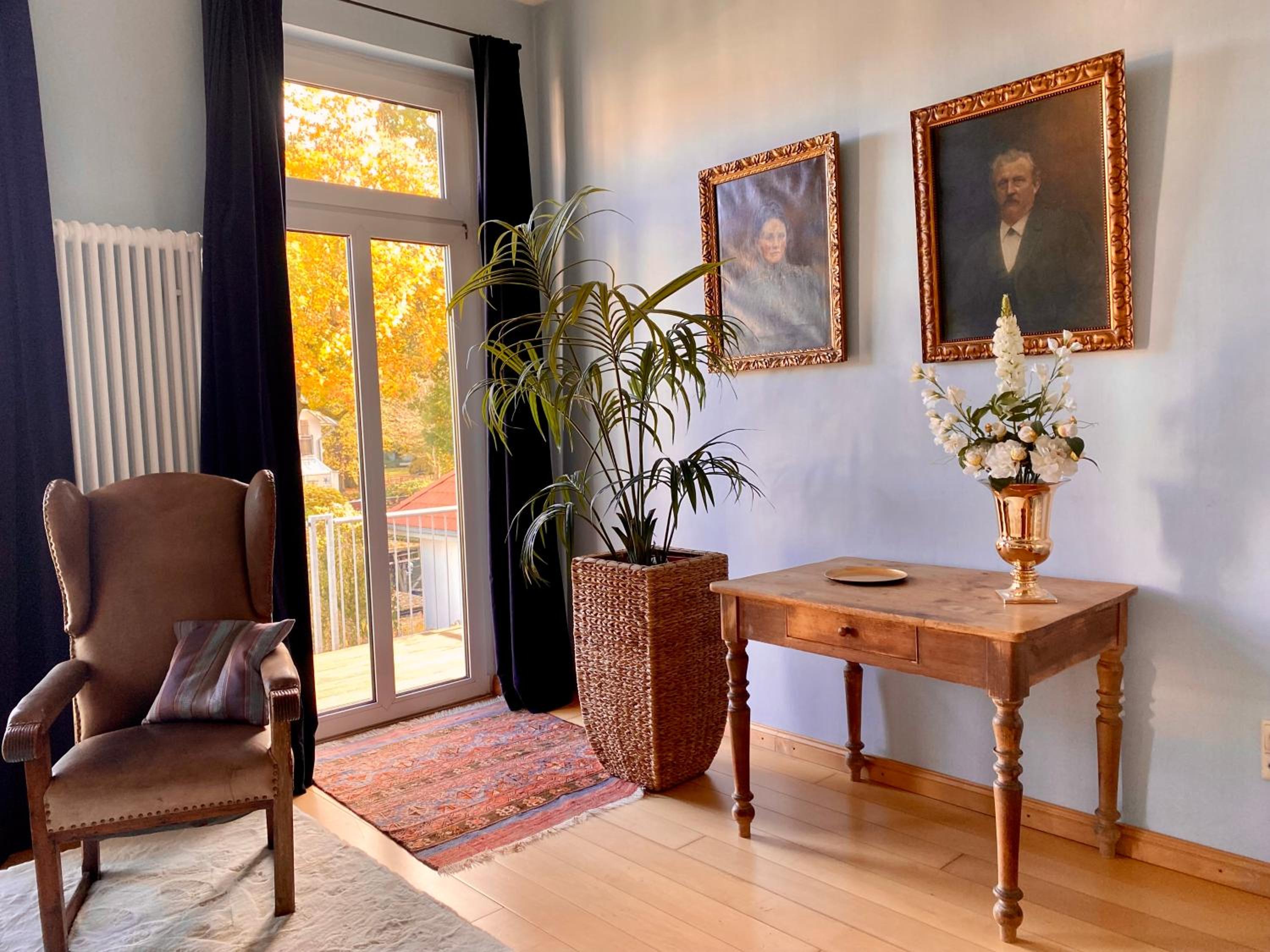 ruhige Wohnung in zentral gelegener Gründerzeitvilla