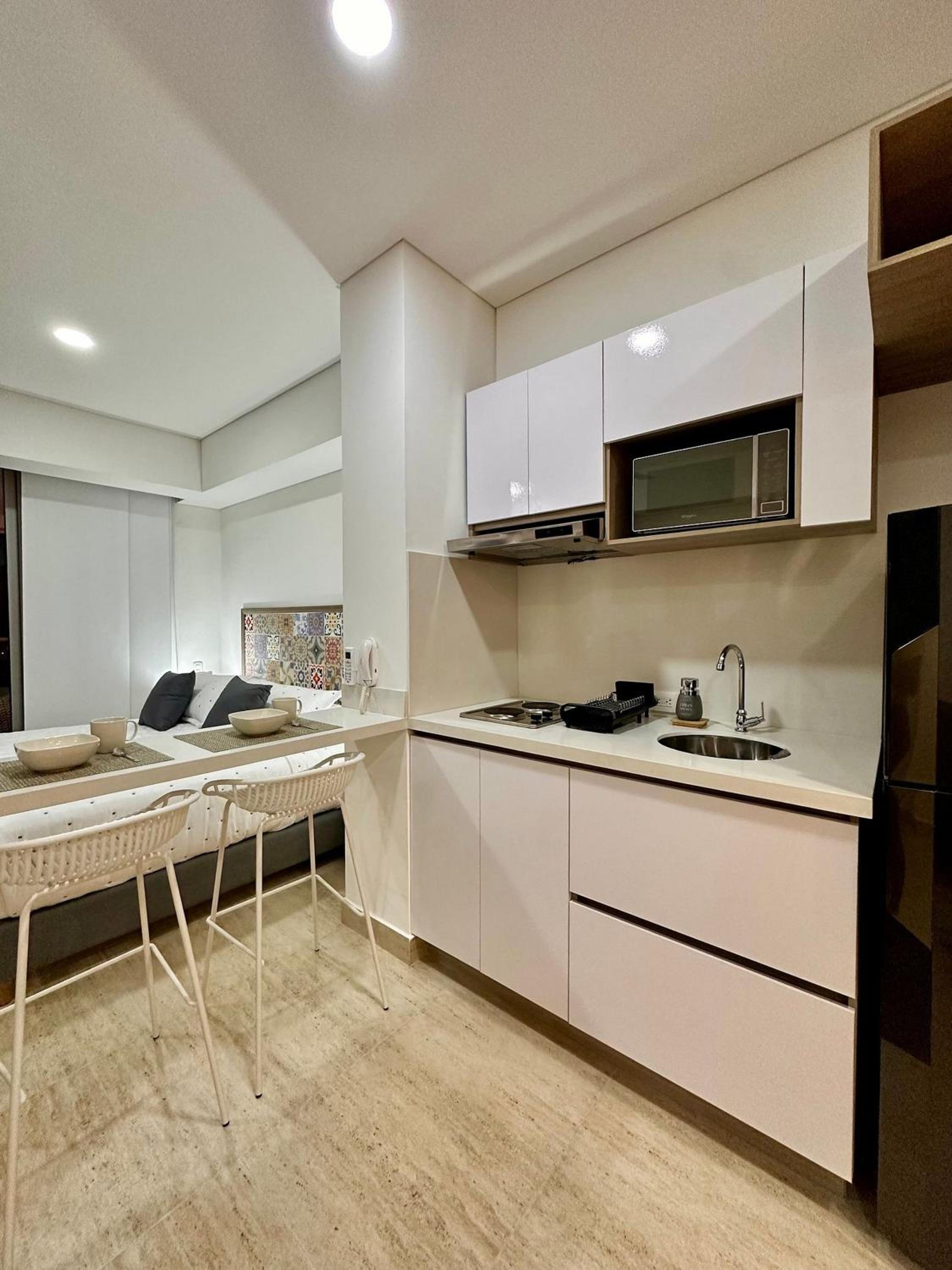 Estilo caribeño con vista al aeropuerto y cerca del mar CB1333