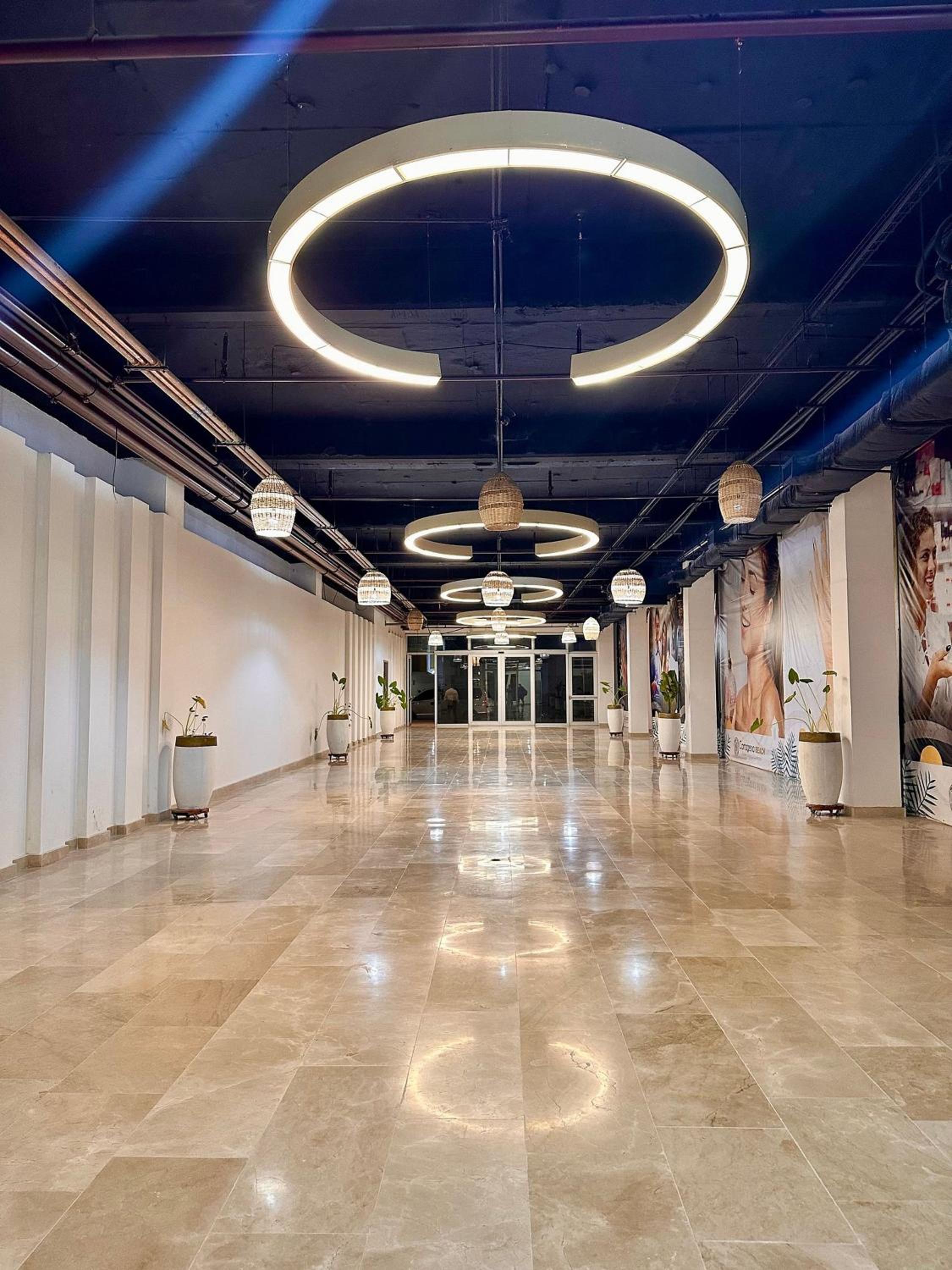 Estilo caribeño con vista al aeropuerto y cerca del mar CB1333