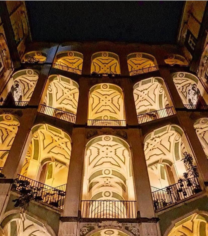 MARIA ROSARIA A SANTA CHIARA Spaccanapoli